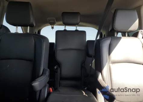 2024 Honda Odyssey Touring z USA, uszkodzony, nr VIN 5FNRL6H83RB042964